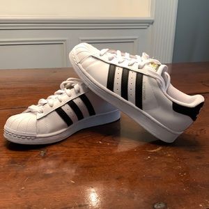 Adidas Superstar Size 7
